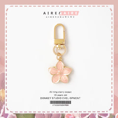 Cute And Elegant White Pear Flower Airpods Key Chain U Disk Anti-Lost Accessory Bag Zipper Buckle Flower Pendant